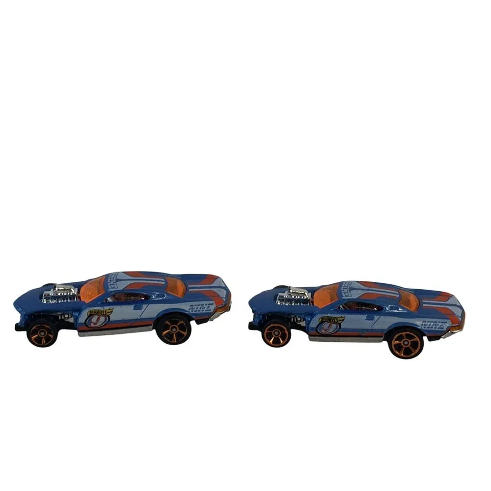 Hot Wheels Speedway Hauler 9‎ Nine Semi Trucks & Race Cars Blue Orange